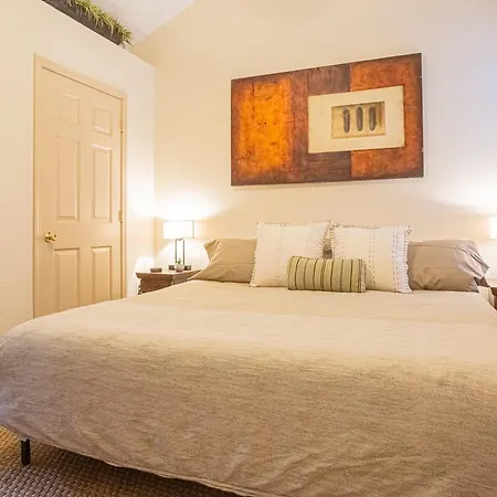 Sasquatch Lodge Cde Sleeps 35